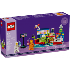 40687 HOLIDAYS Alien Space Diner